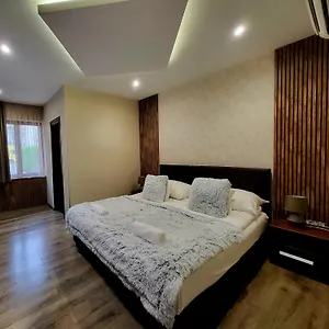 4* Frühstückspension Vén Diófa De Lux Panzió